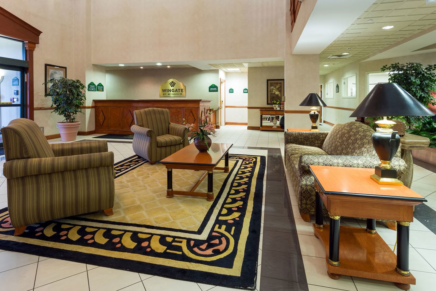 Wingate By Wyndham Wyndham Hotels Resorts   Wingate Hotels Lobby1 Indianapolis 