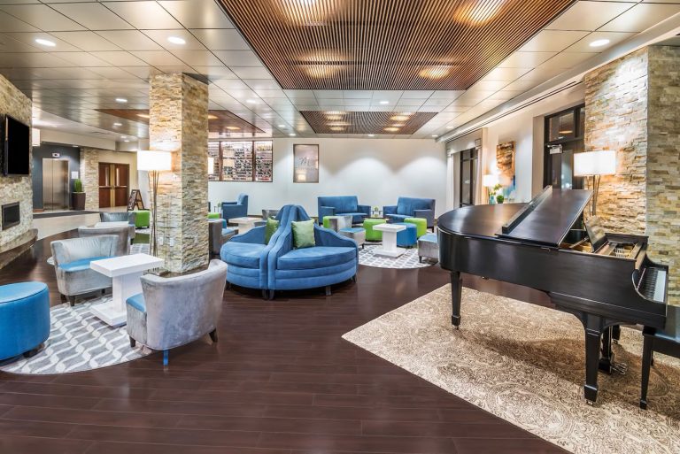 WyndhamGarden_Hotels_Lobby2_Williamsville Wyndham Franchise Opportunities